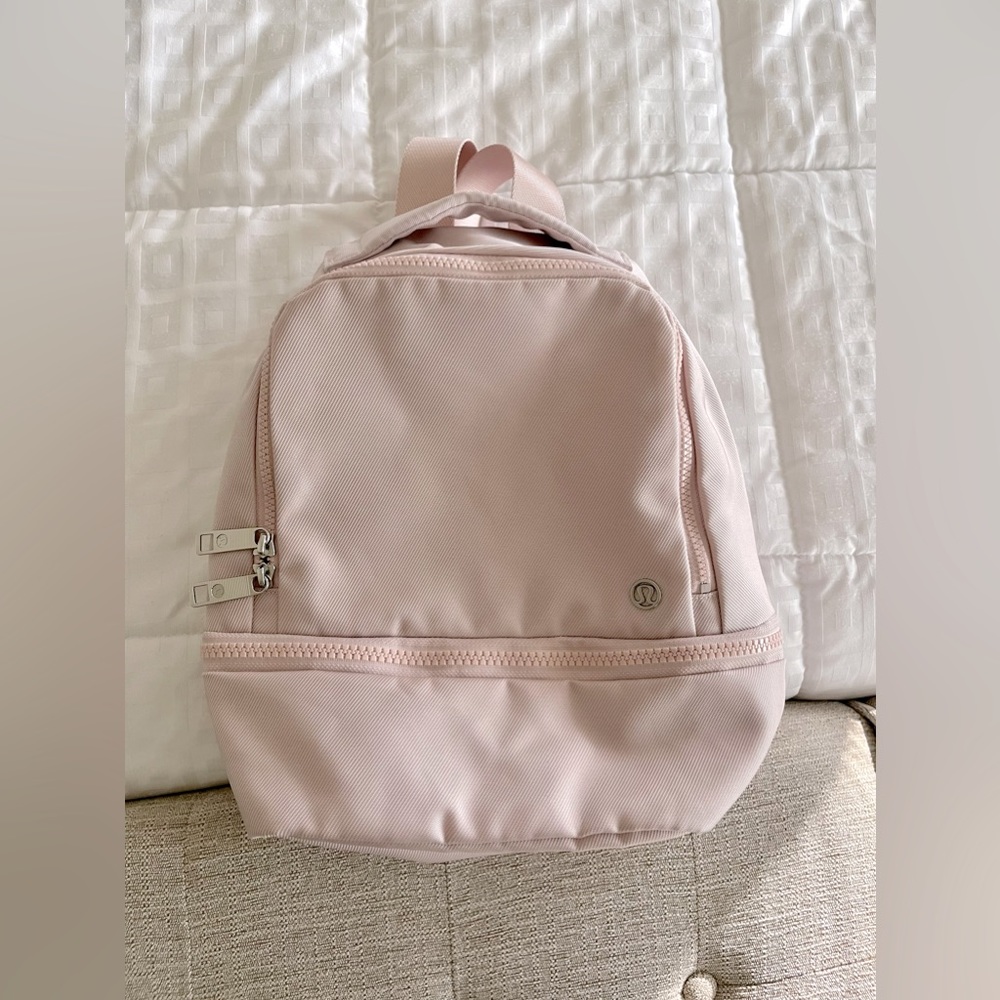 Lululemon City Adventurer Backpack Mini 12L
Misty Pink